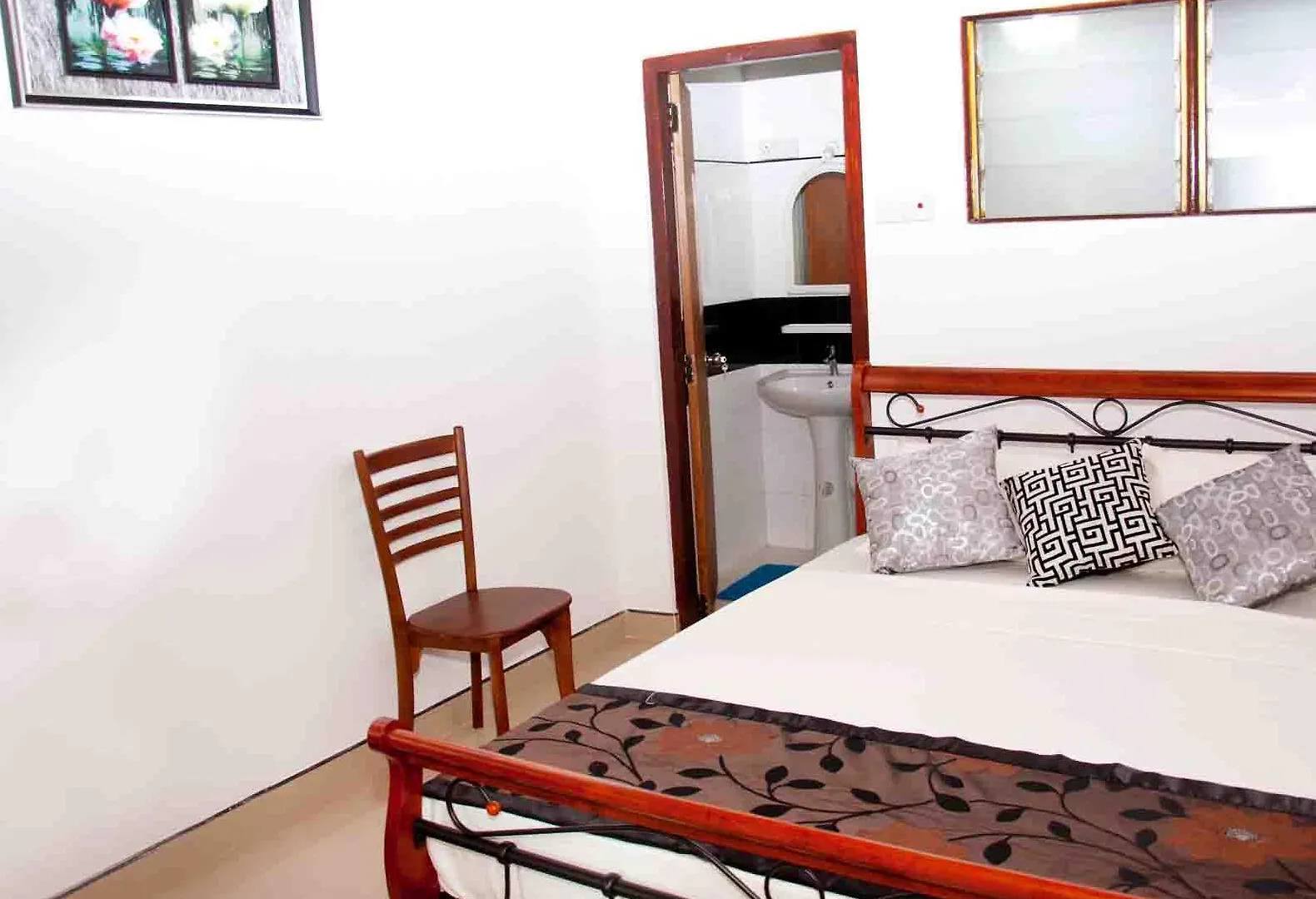 Charlton Kandy City Rest