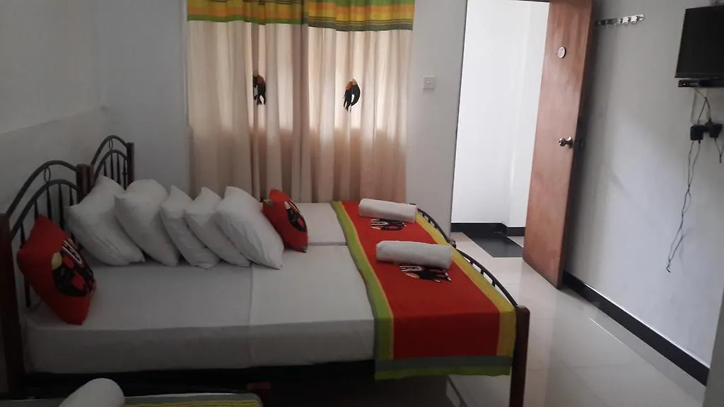 Charlton Kandy City Rest Pensión